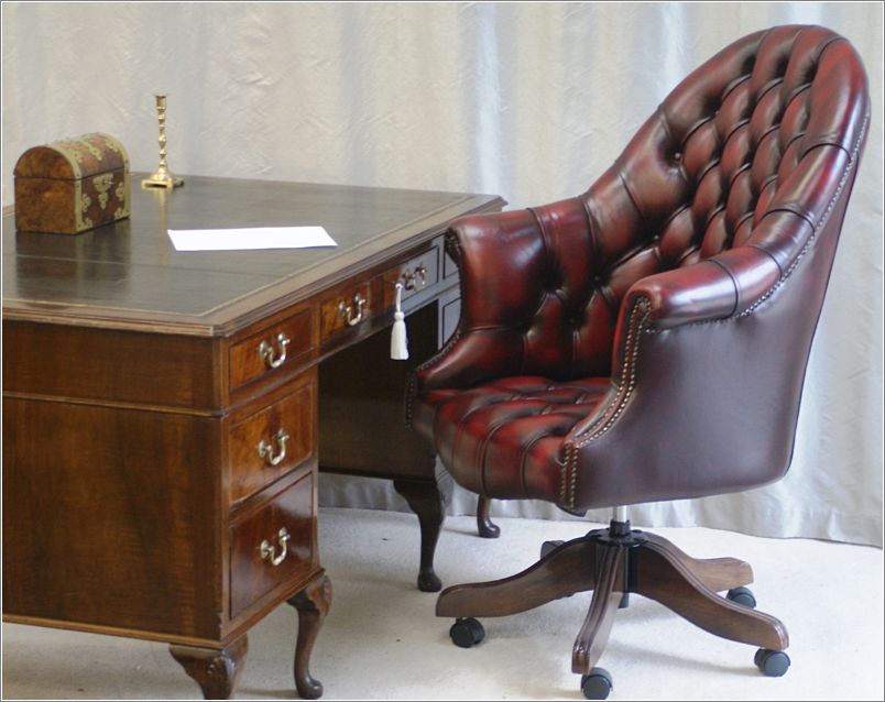 2051 Antique Mahogany Pedestal Desk Chippendale Style with Chair 9033